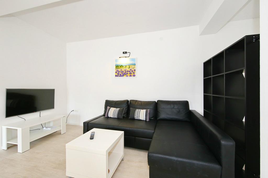 Apartments Matkovic Свети свети Филип и Яков Екстериор снимка
