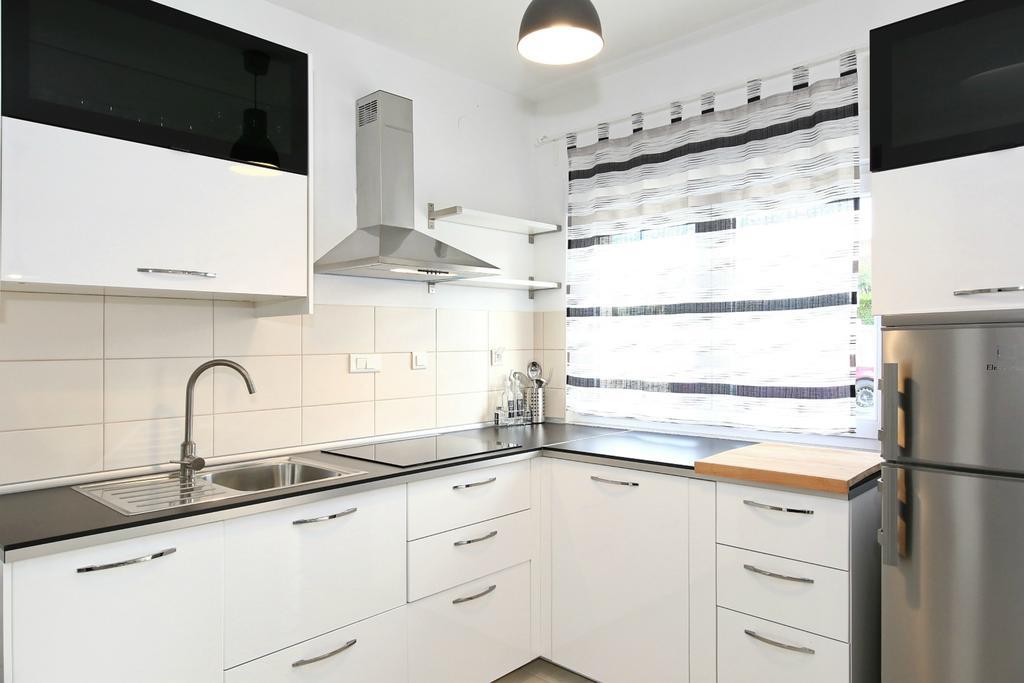 Apartments Matkovic Свети свети Филип и Яков Екстериор снимка