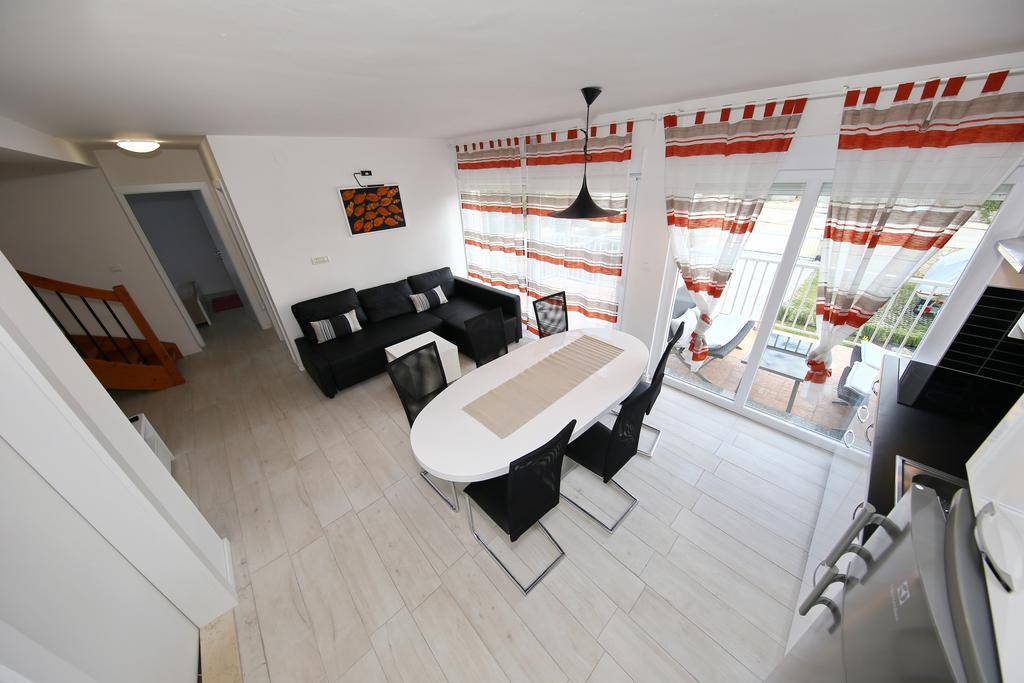 Apartments Matkovic Свети свети Филип и Яков Екстериор снимка