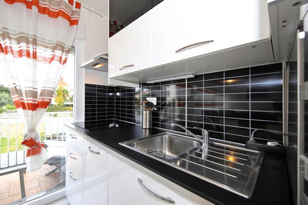 Apartments Matkovic Свети свети Филип и Яков Екстериор снимка