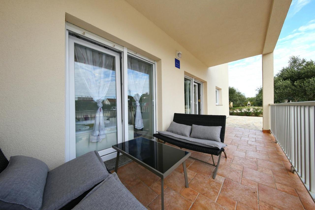 Apartments Matkovic Свети свети Филип и Яков Екстериор снимка